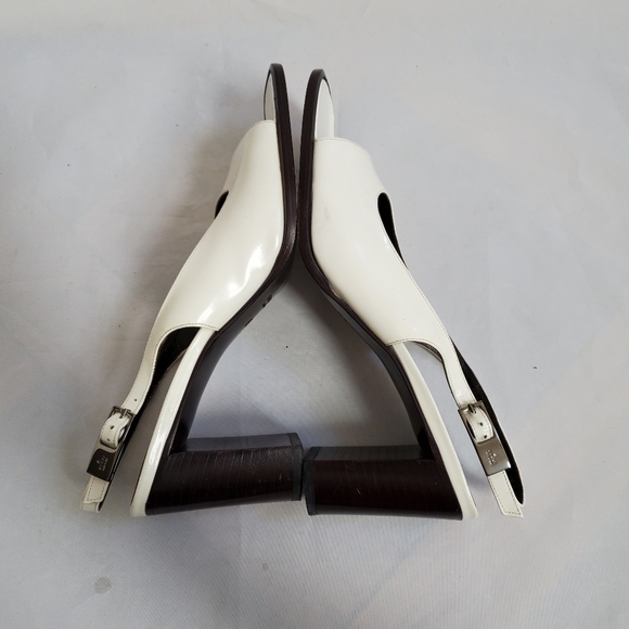 Gucci Winter White Sling Back Heels Sandals - Picture 15 of 16